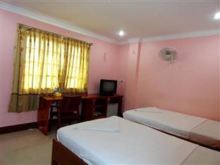 Long Thai Ly Guesthouse Phnom Penh Exterior photo